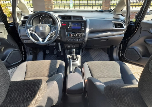 Honda Jazz cena 53400 przebieg: 101500, rok produkcji 2016 z Pińczów małe 172